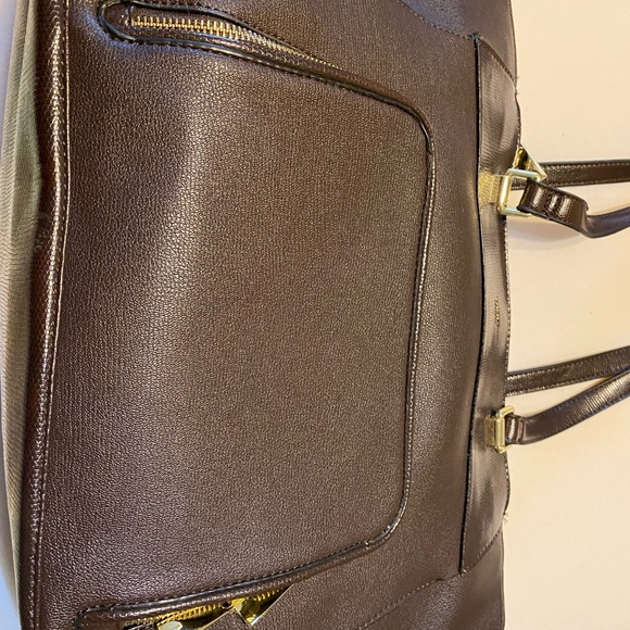 NWT - Tutilo Large New York Bag with Laptop Compartment for Women - Picture 6 of 9